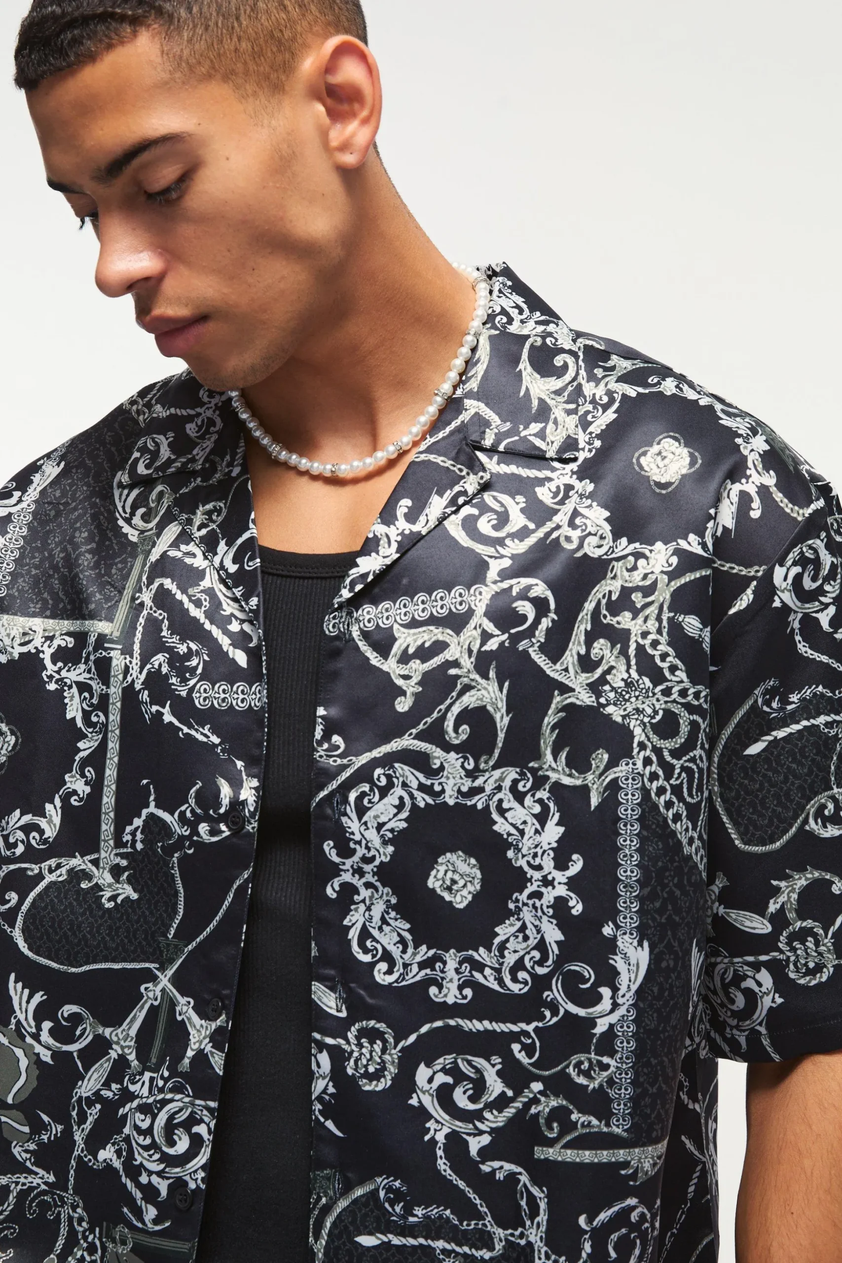 Short Sleeve Oversized Printed Revere Shirt | BoohooMAN UK