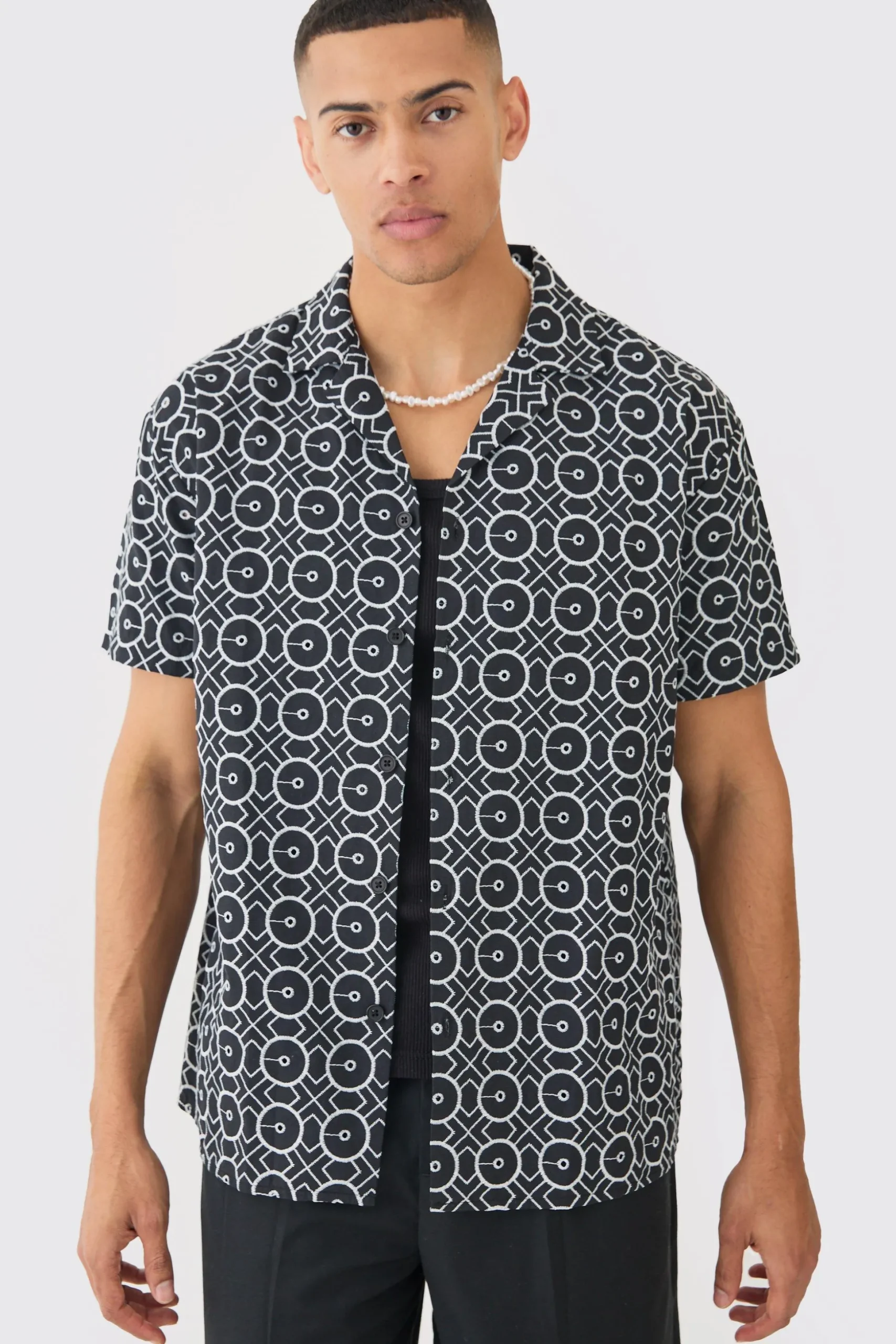 Short Sleeve Revere Oversized Embroidered Geo Shirt | BoohooMAN UK