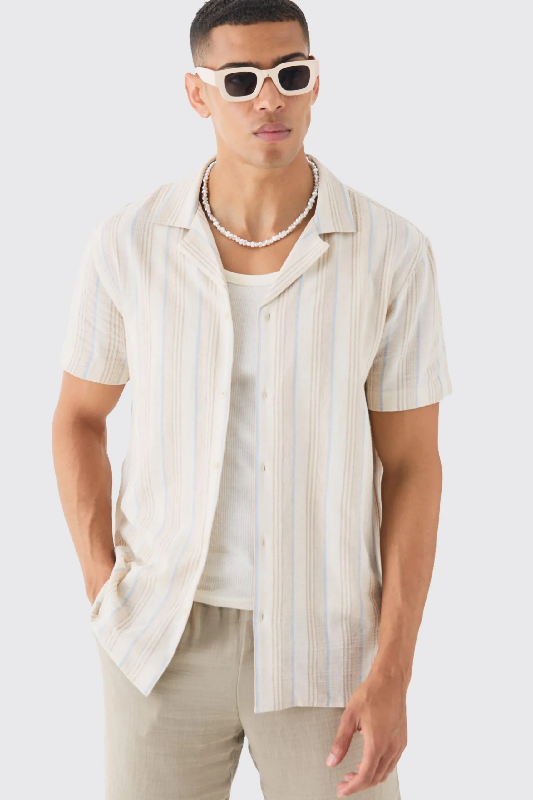 Short Sleeve Textured Tonal Stripe Shirt | BoohooMAN UK
