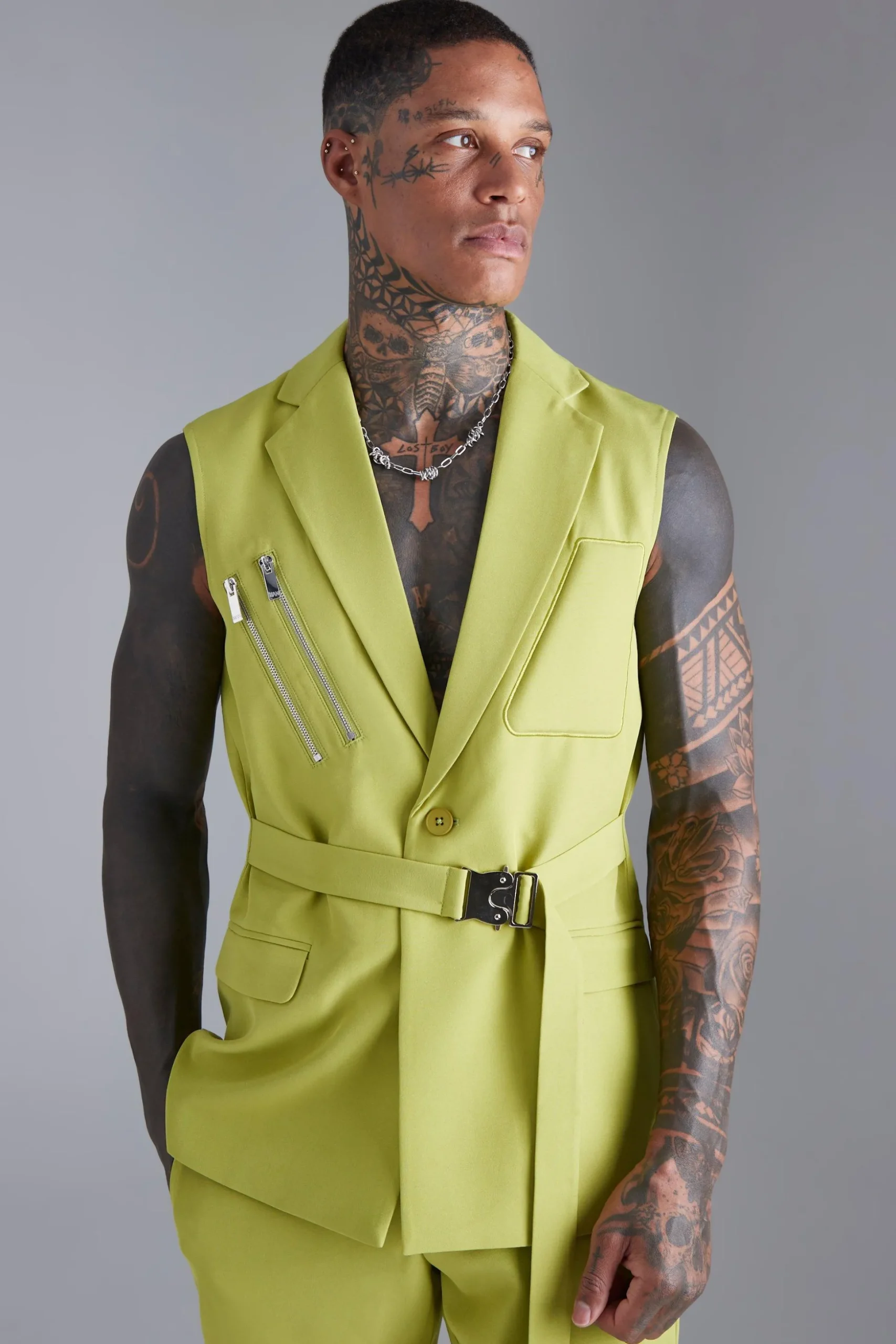Single Breasted Sleeveless Suit Jacket | BoohooMAN UK