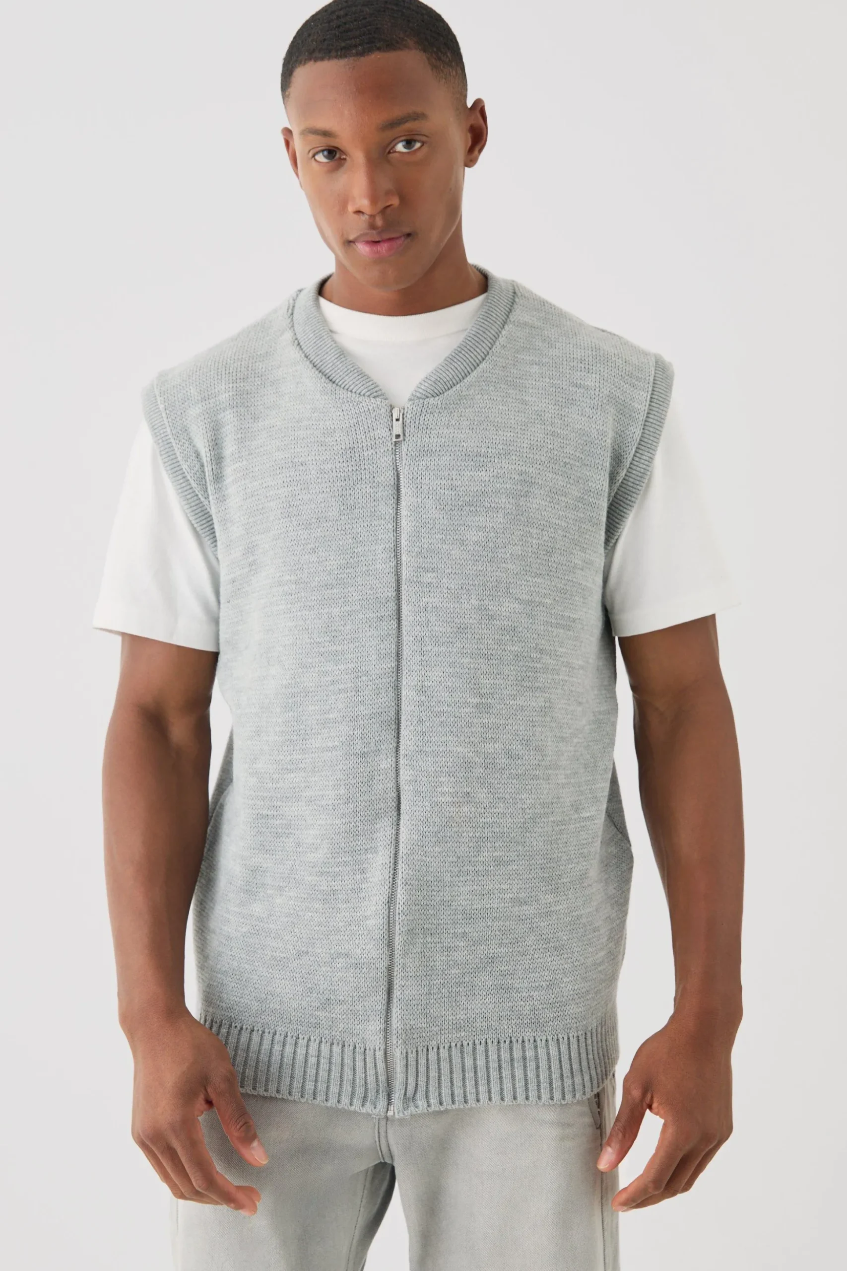 Sleeveless Knitted Zip Through Bomber | BoohooMAN UK