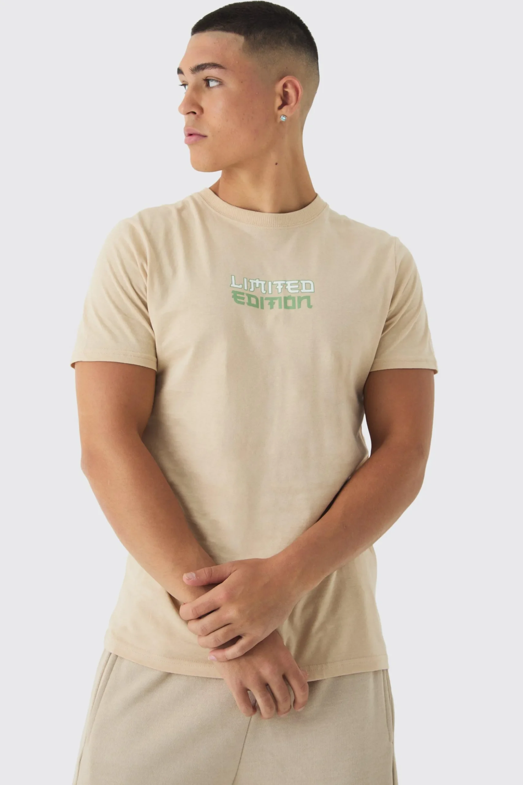 Slim Limited Edition Landscape Back Print T-Shirt | BoohooMAN UK