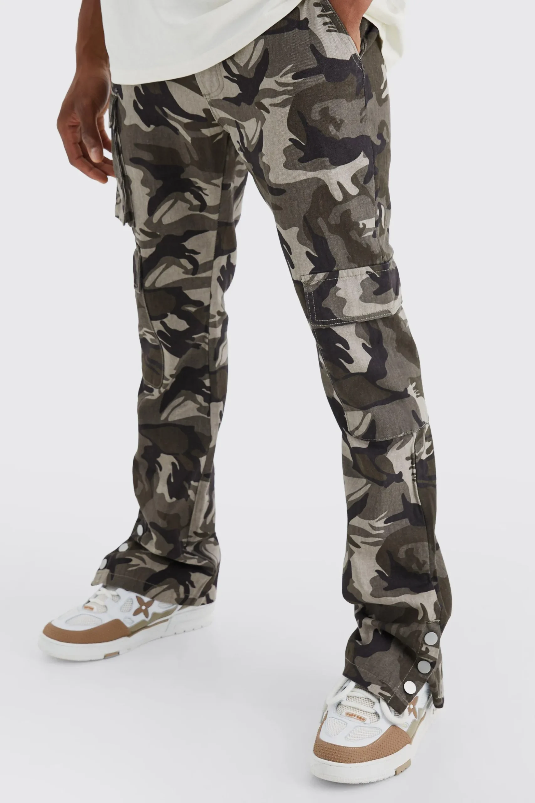 Slim Stacked Popper Hem Multi Cargo Camo Trouser | BoohooMAN UK