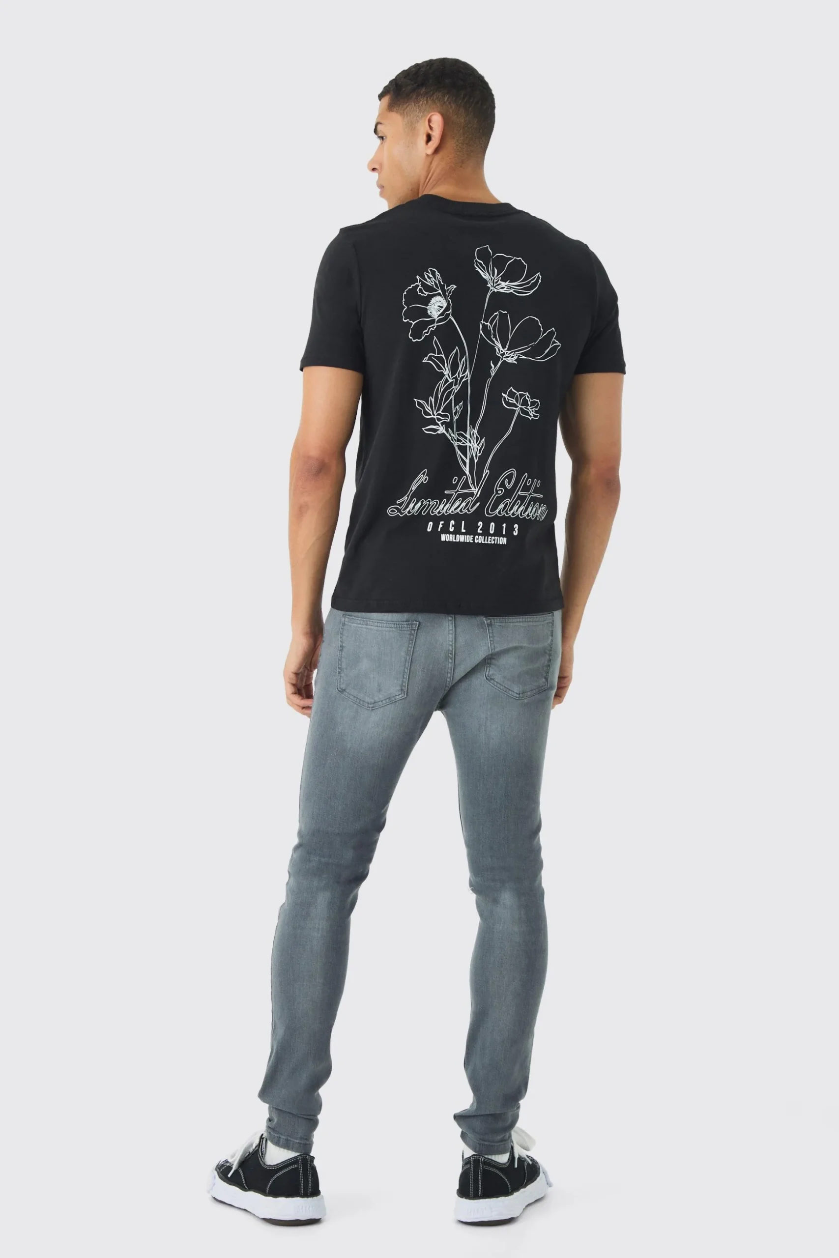 Slim Stencil Floral Back Printed T-Shirt | BoohooMAN UK