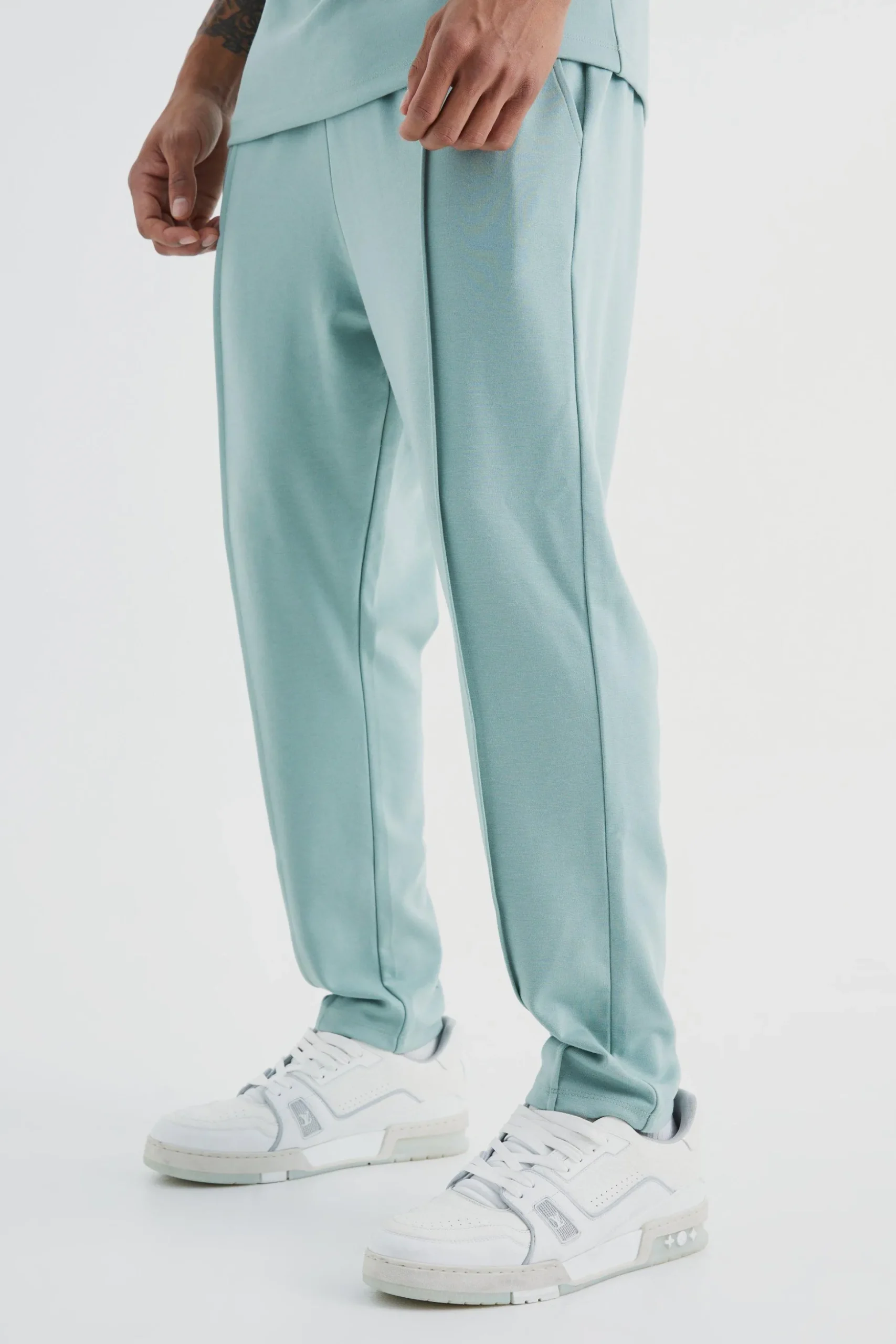 Slim Tapered Elastic Waist Pintuck Crop Jogger | BoohooMAN UK