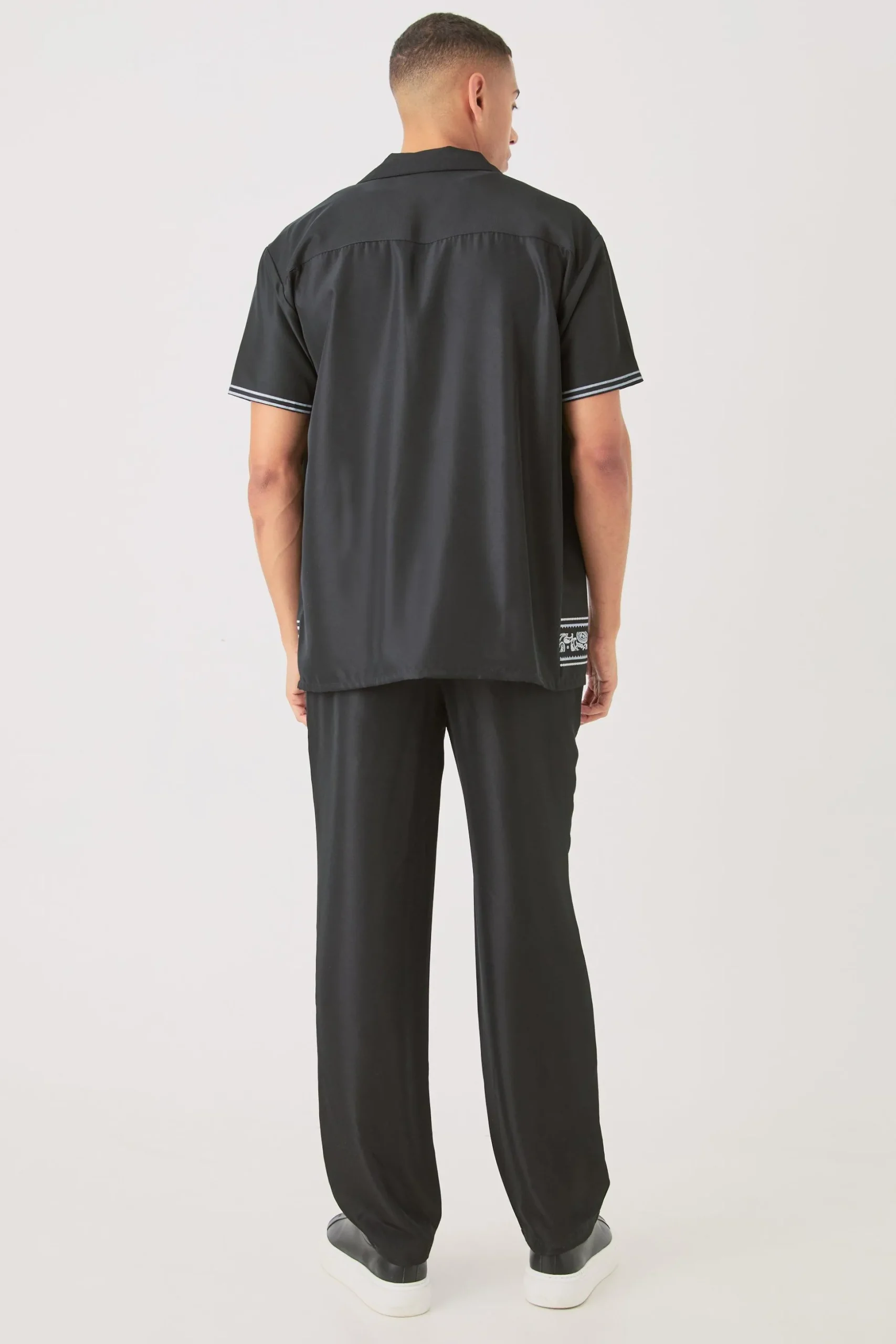 Soft Twill Oversized Border Shirt & Trouser Set | BoohooMAN UK
