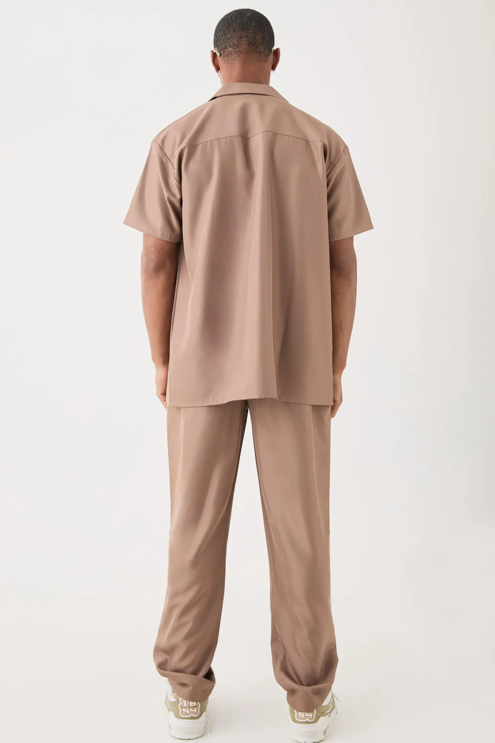 Soft Twill Oversized Shoulder Detail Shirt & Trouser Set | BoohooMAN UK
