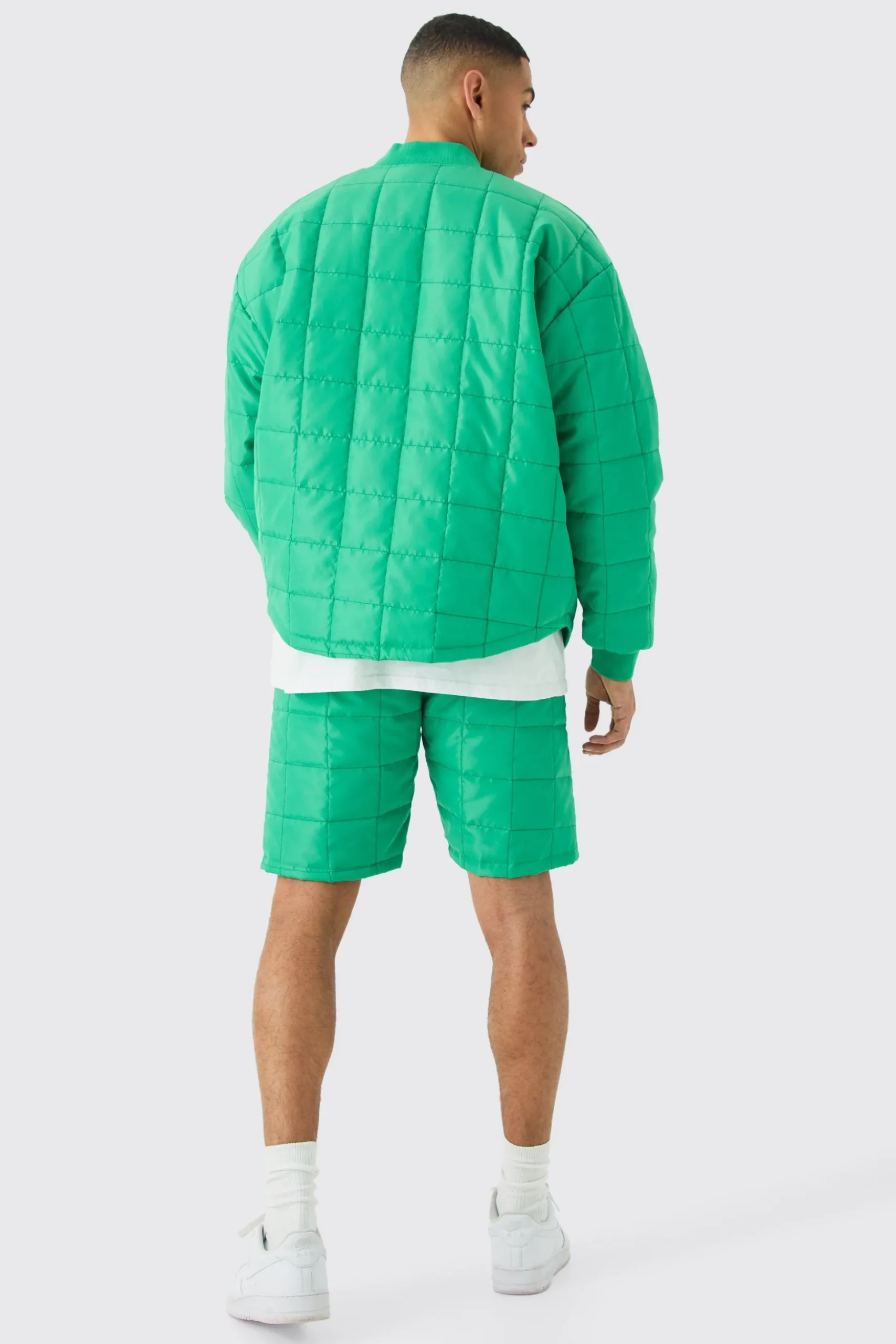 Square Quilted Toggle Waist Shorts | BoohooMAN UK