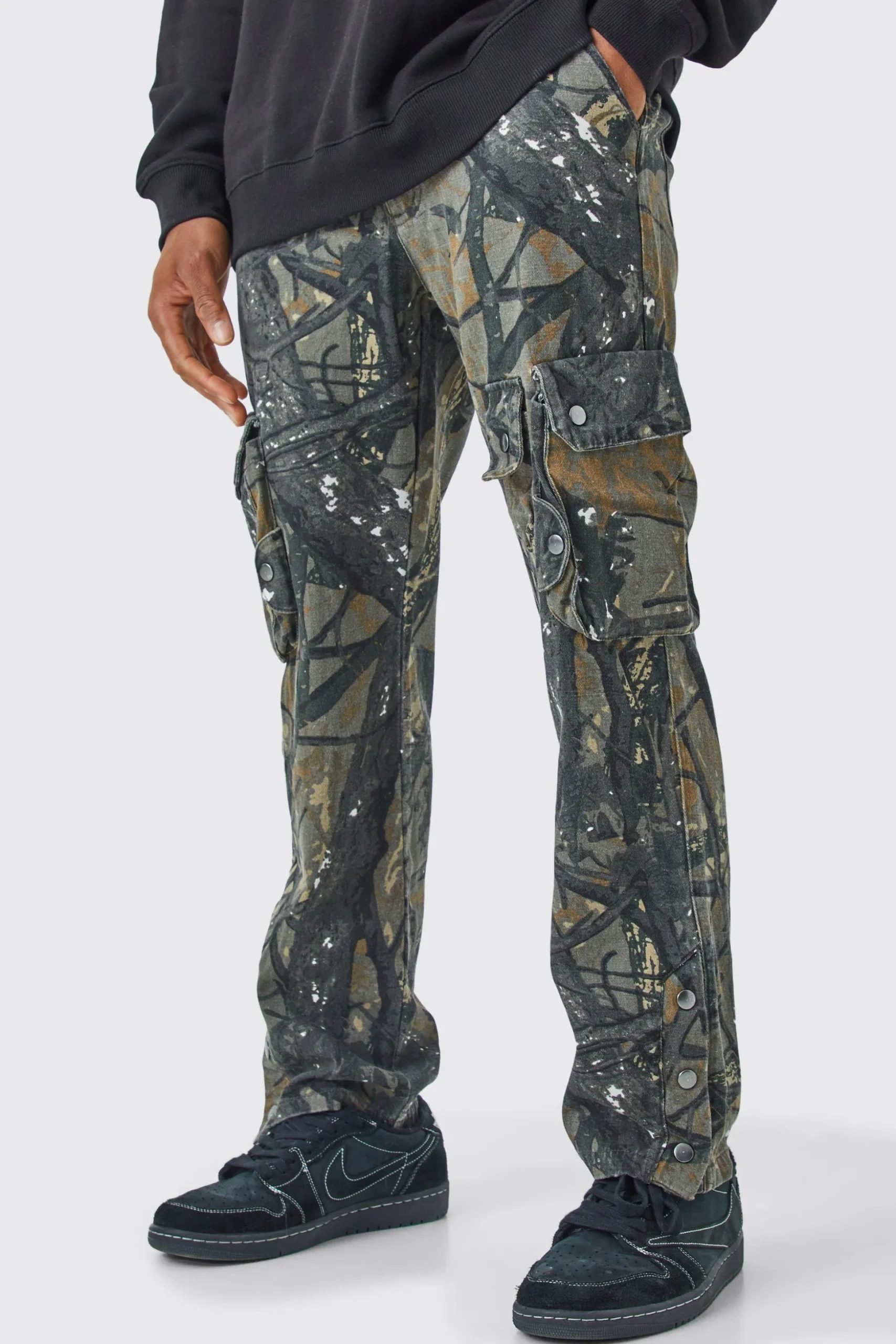 Straight Leg Forrest Camo 3d Cargo Pocket Trouser | BoohooMAN UK