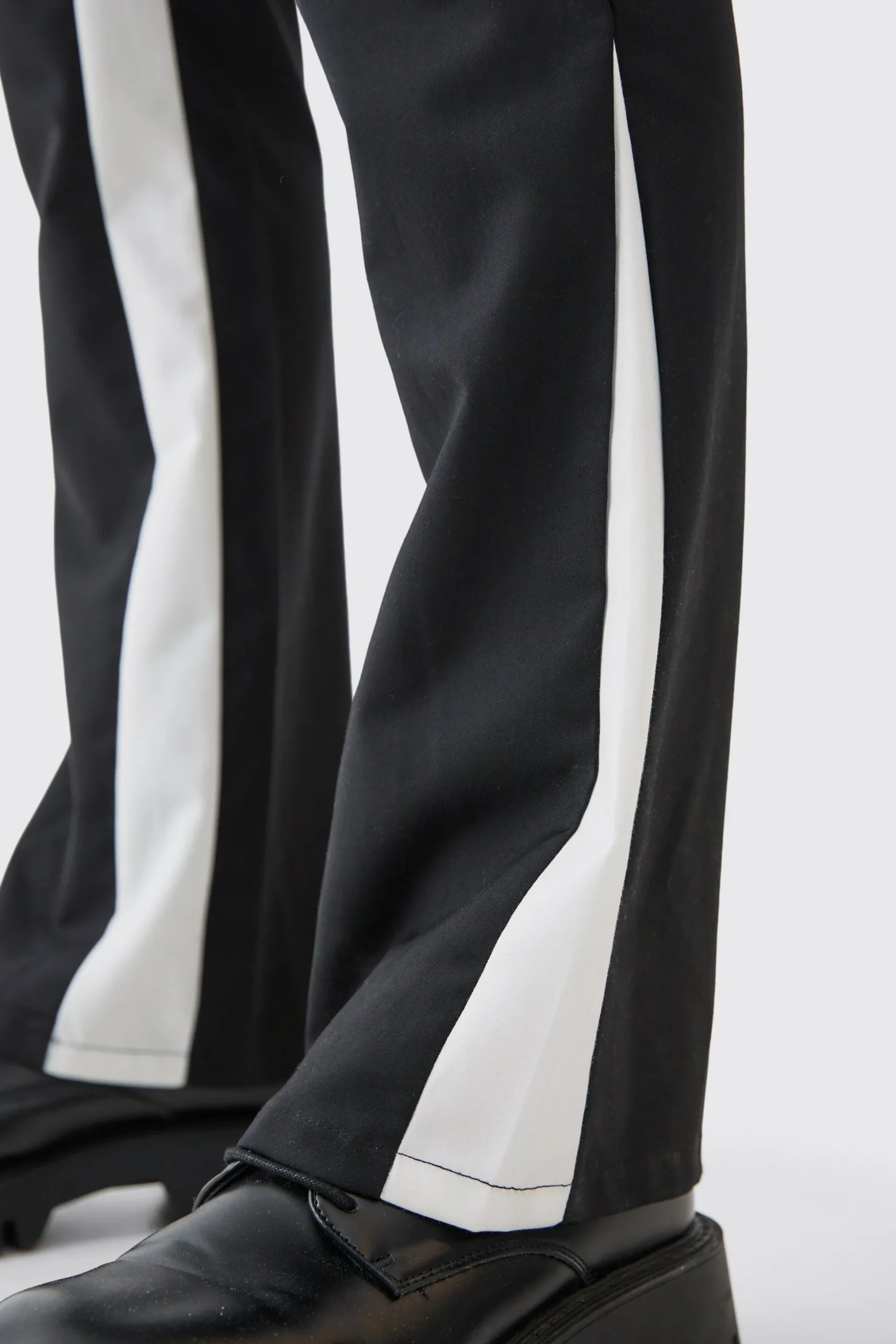 Tailored Gusset Detail Flared Trousers | BoohooMAN UK