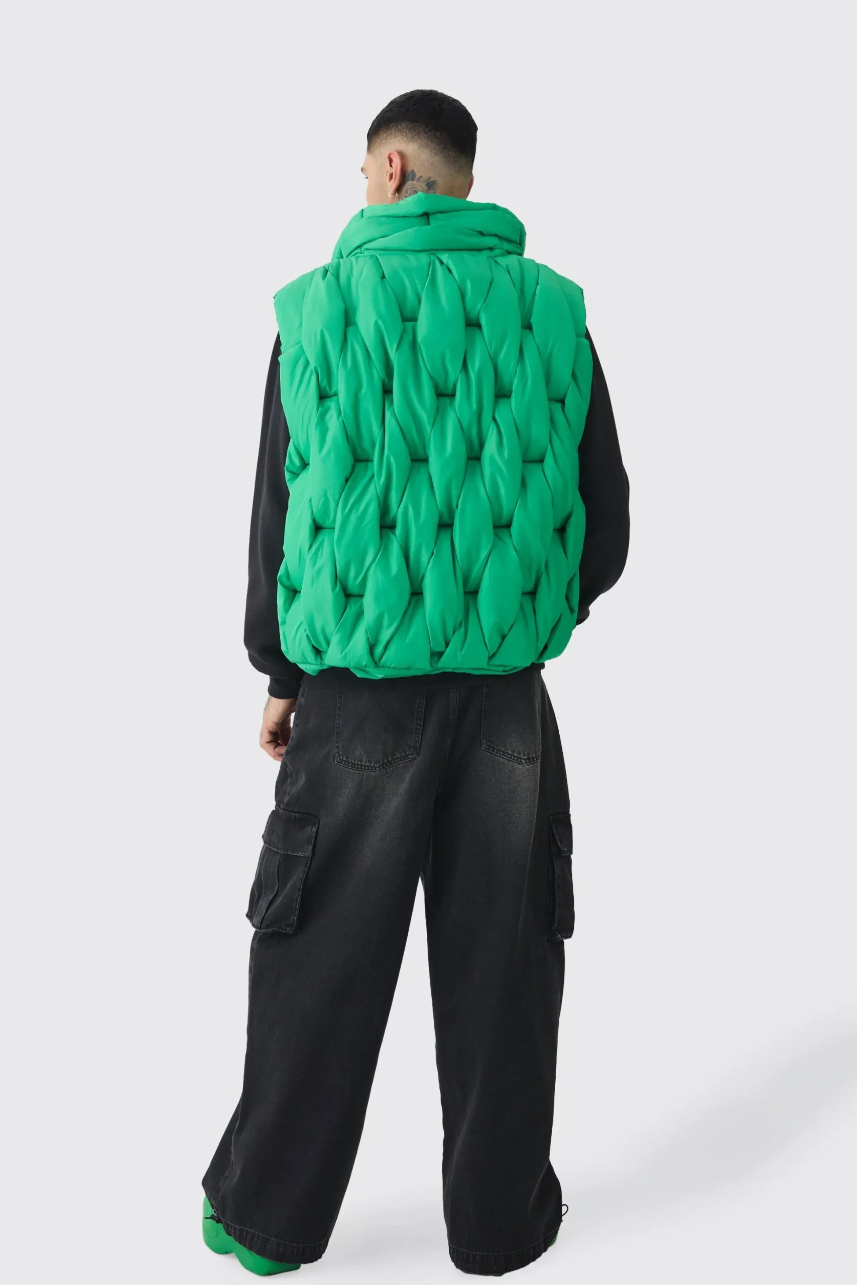 Tall Boxy Fit Hand Weft Padded Gilet In Green | BoohooMAN UK