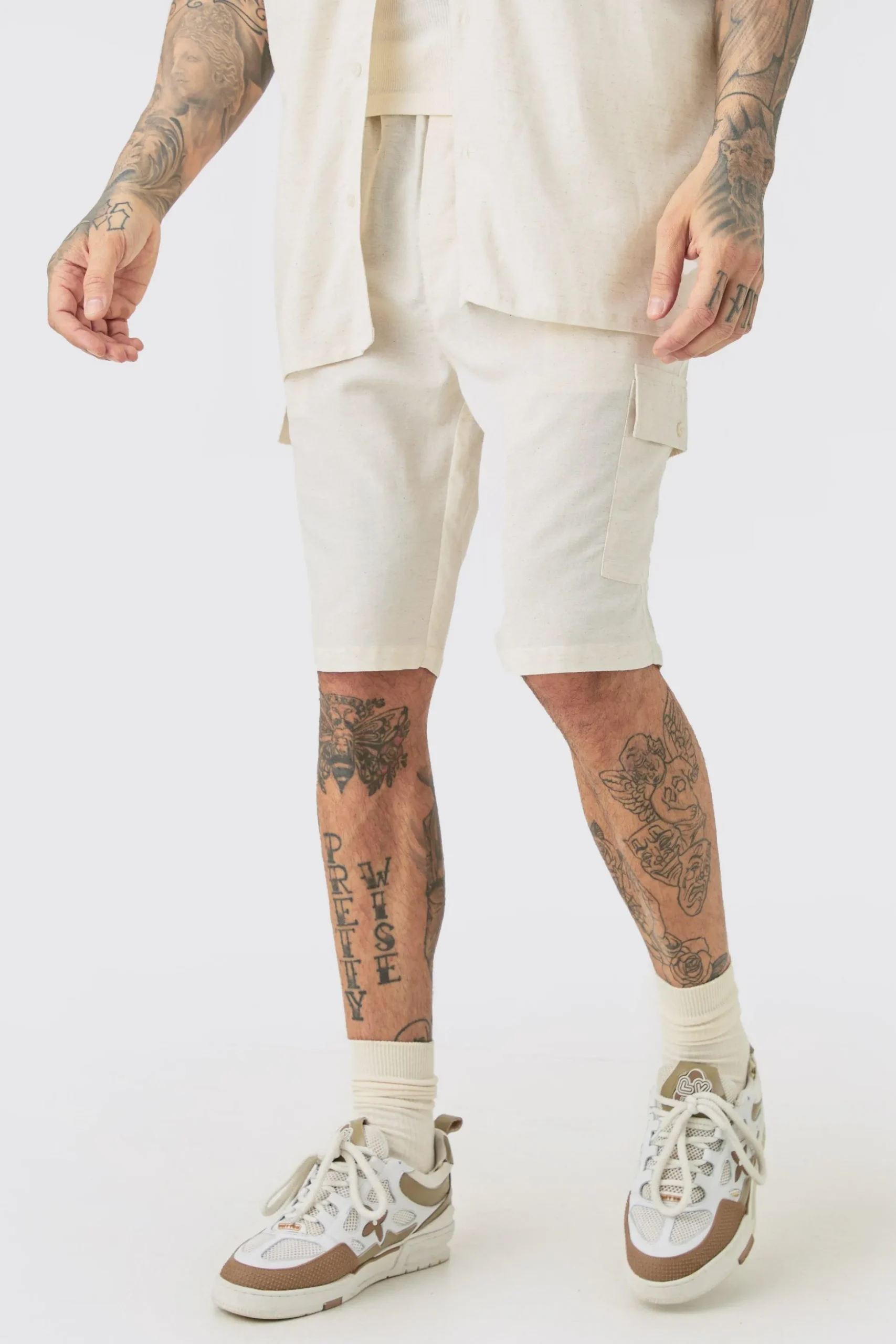 Tall Elasticated Waist Relaxed Linen Cargo Shorts In Natural | BoohooMAN UK