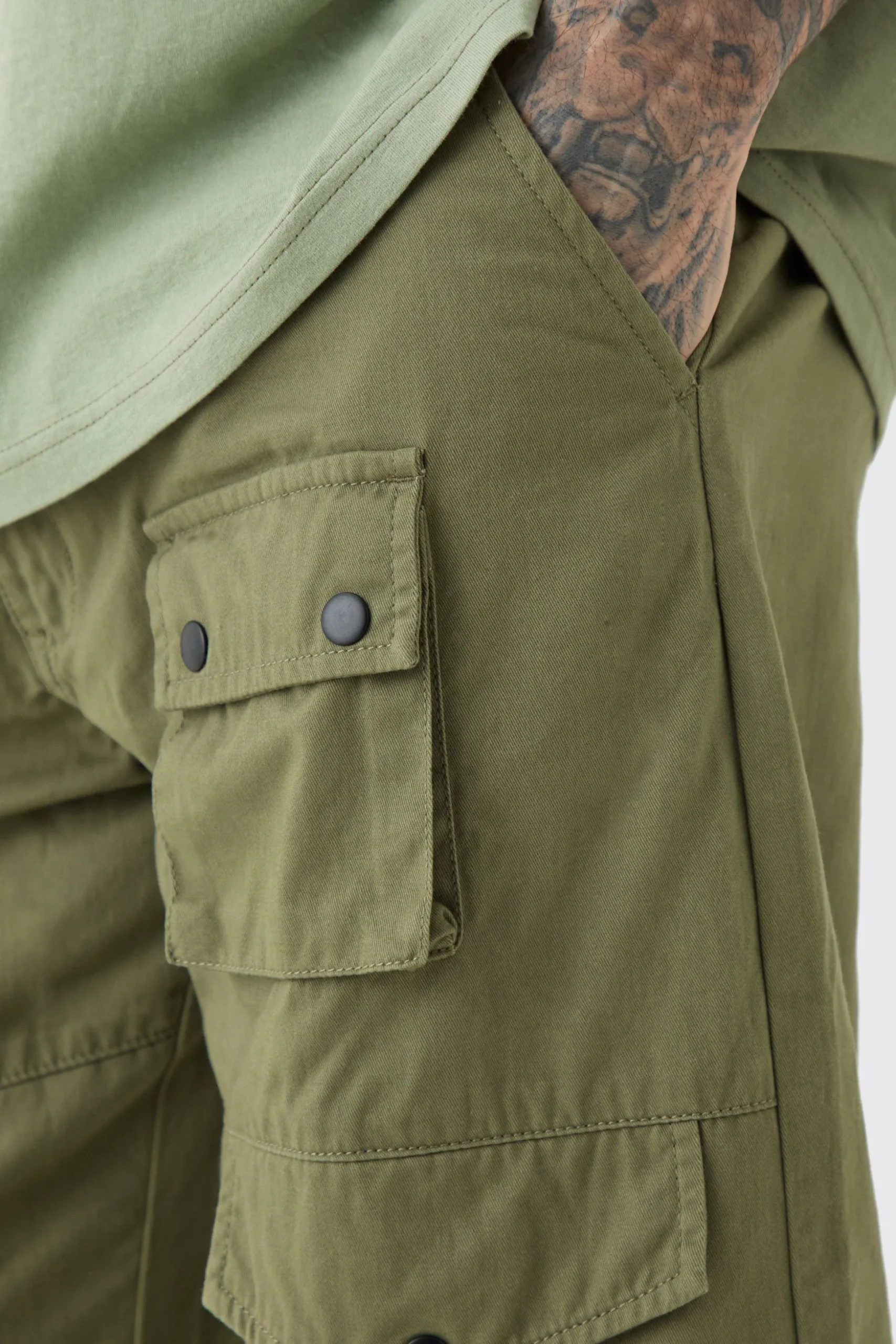 Tall Fixed Relaxed Fit Twill Cargo Trousers | BoohooMAN UK