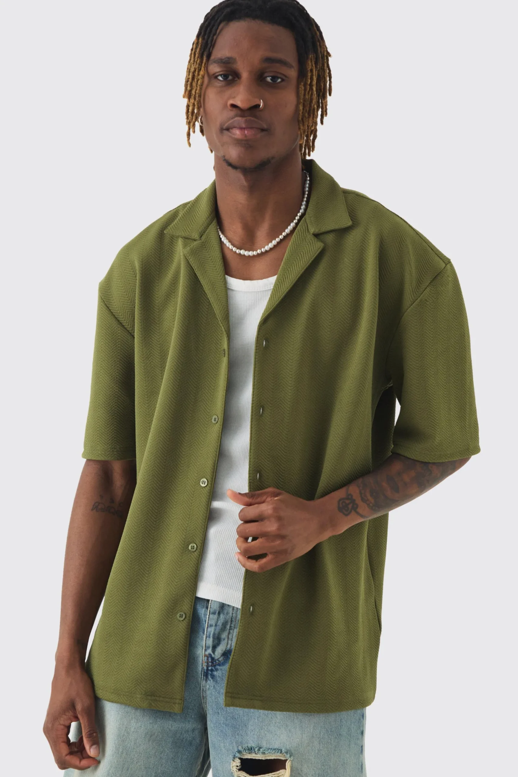 Tall Herringbone Detail Revere Shirt In Khaki | BoohooMAN UK