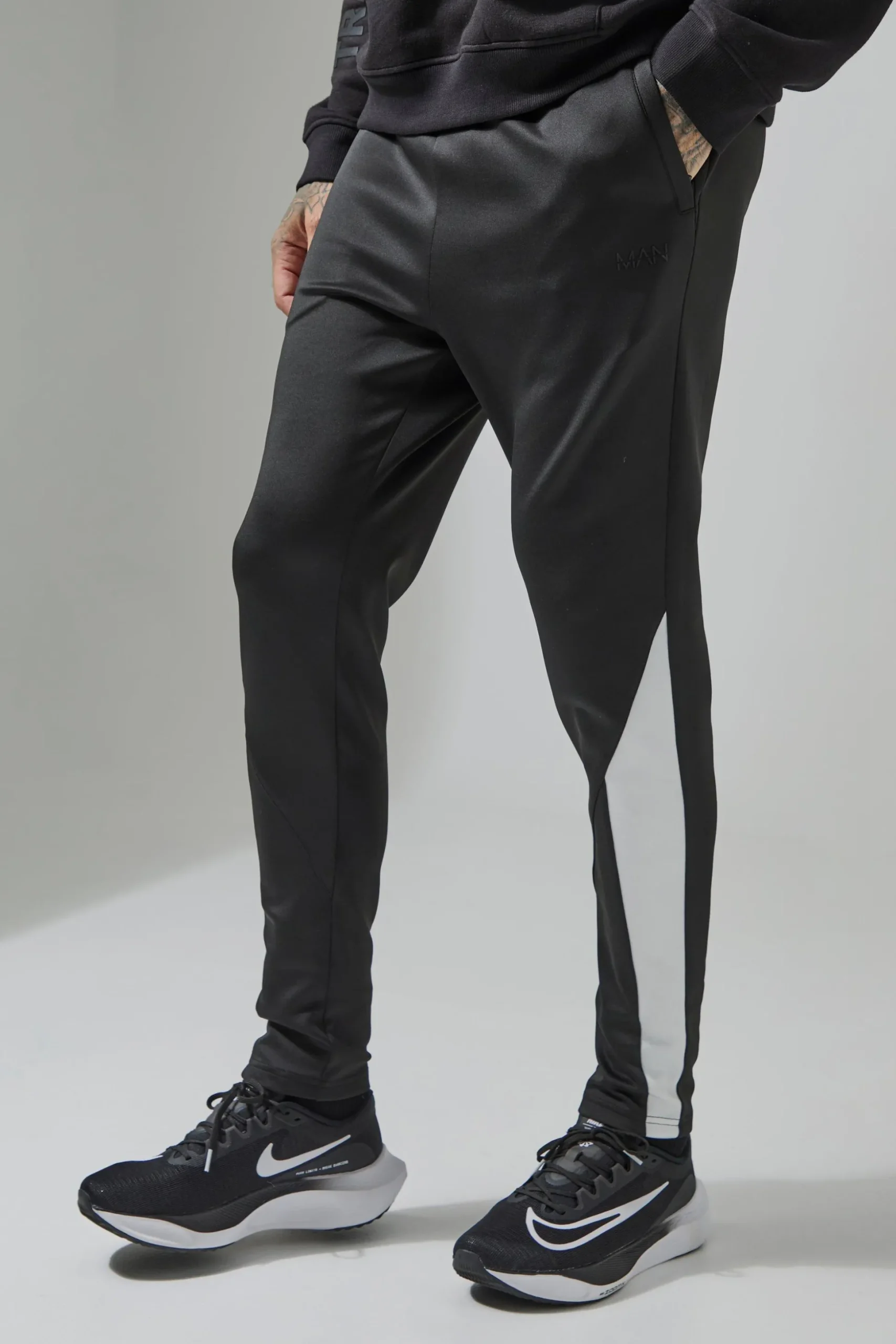 Tall Man Active Tapered Skinny Fit Jogger | BoohooMAN UK