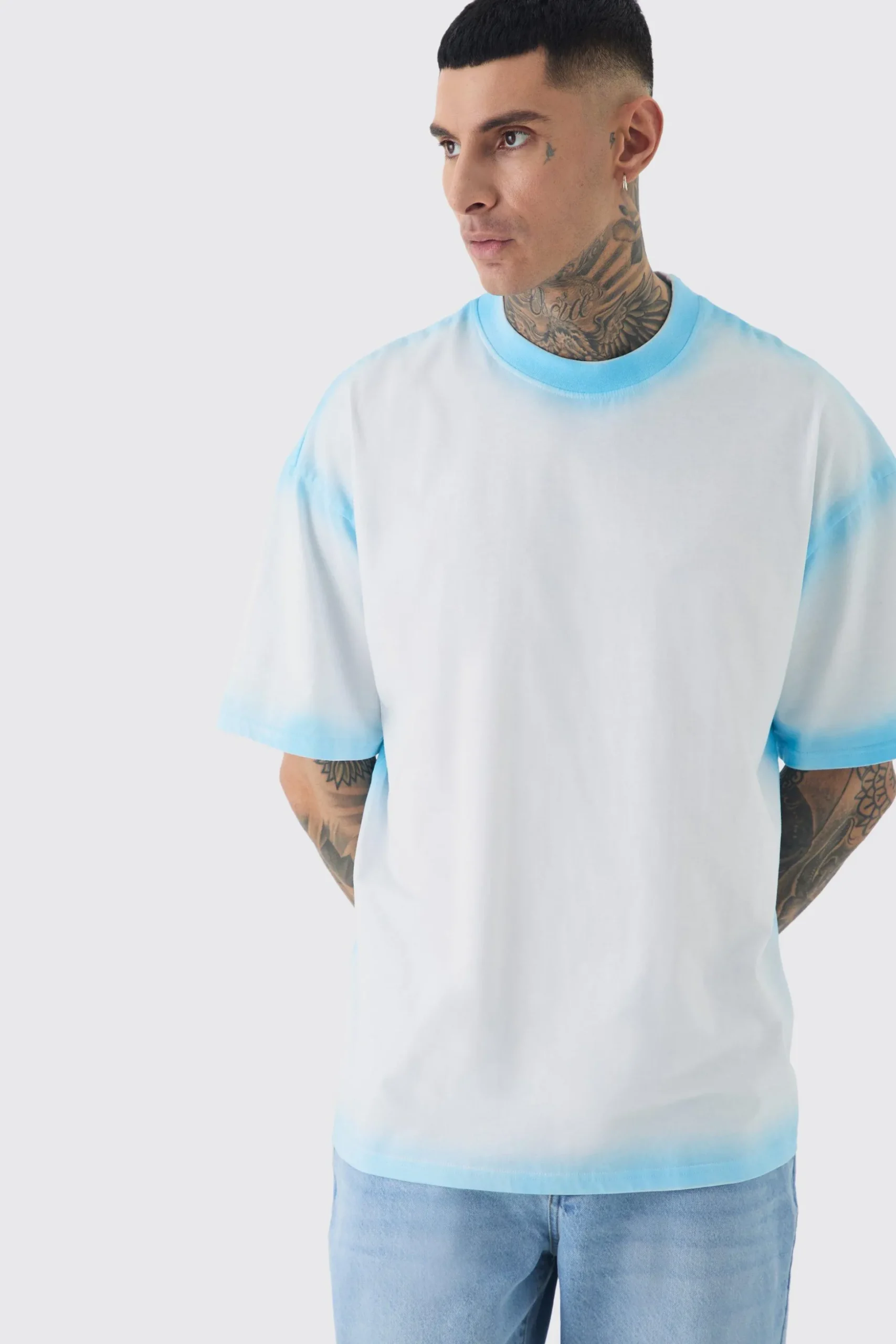 Tall Oversized Extended Neck Spray Wash T-shirt | BoohooMAN UK