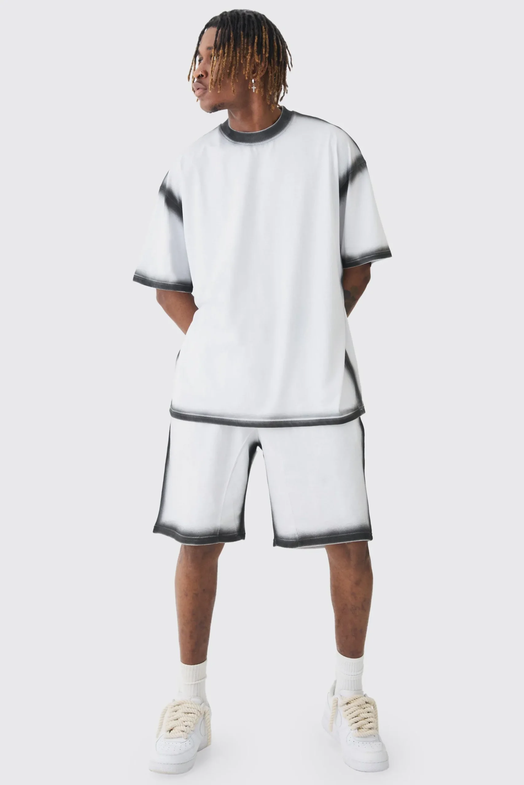 Tall Oversized Extended Neck Spray Wash T-shirt & Short Set | BoohooMAN UK