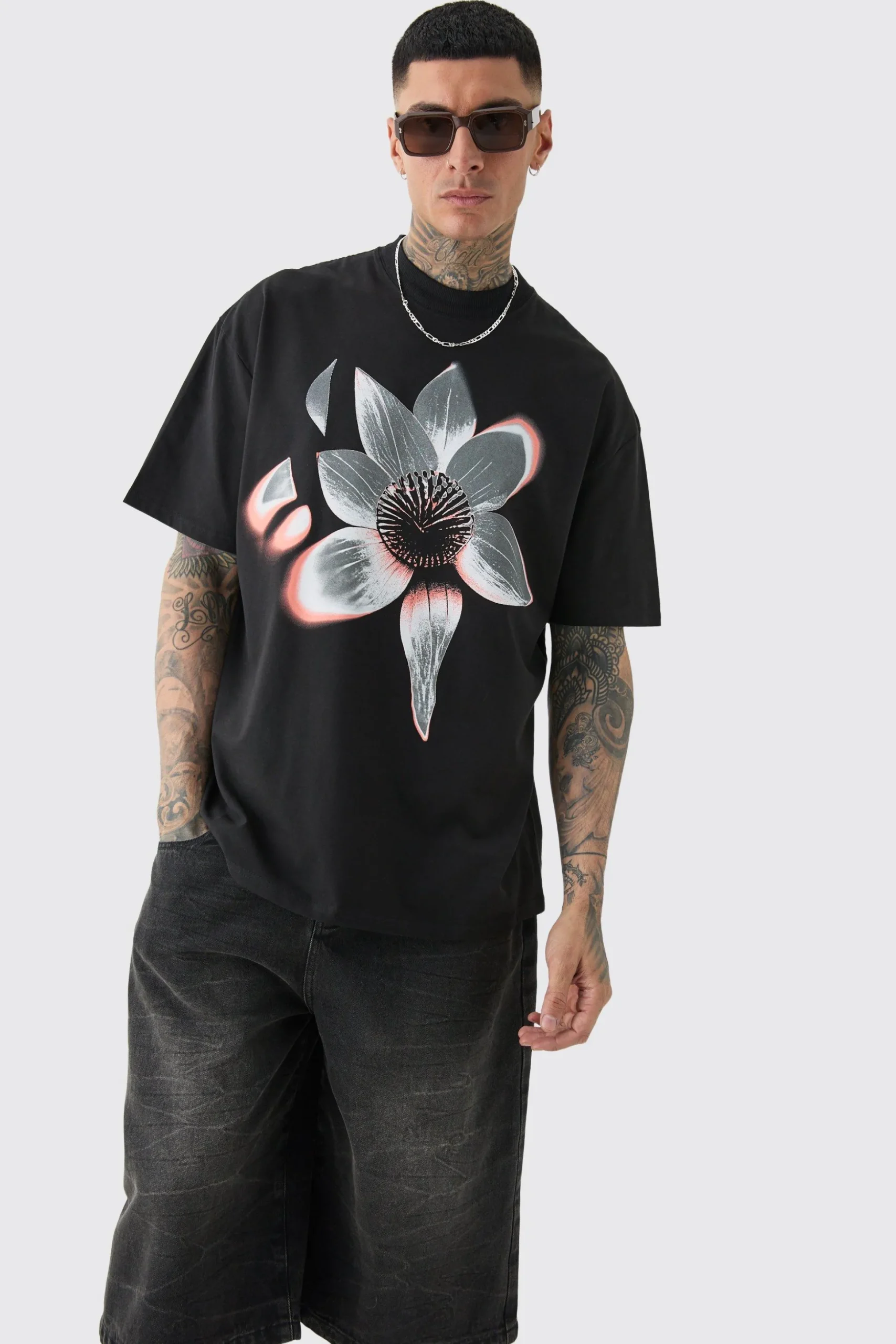 Tall Oversized Extended Neck Abstract Floral Print T-shirt | BoohooMAN UK