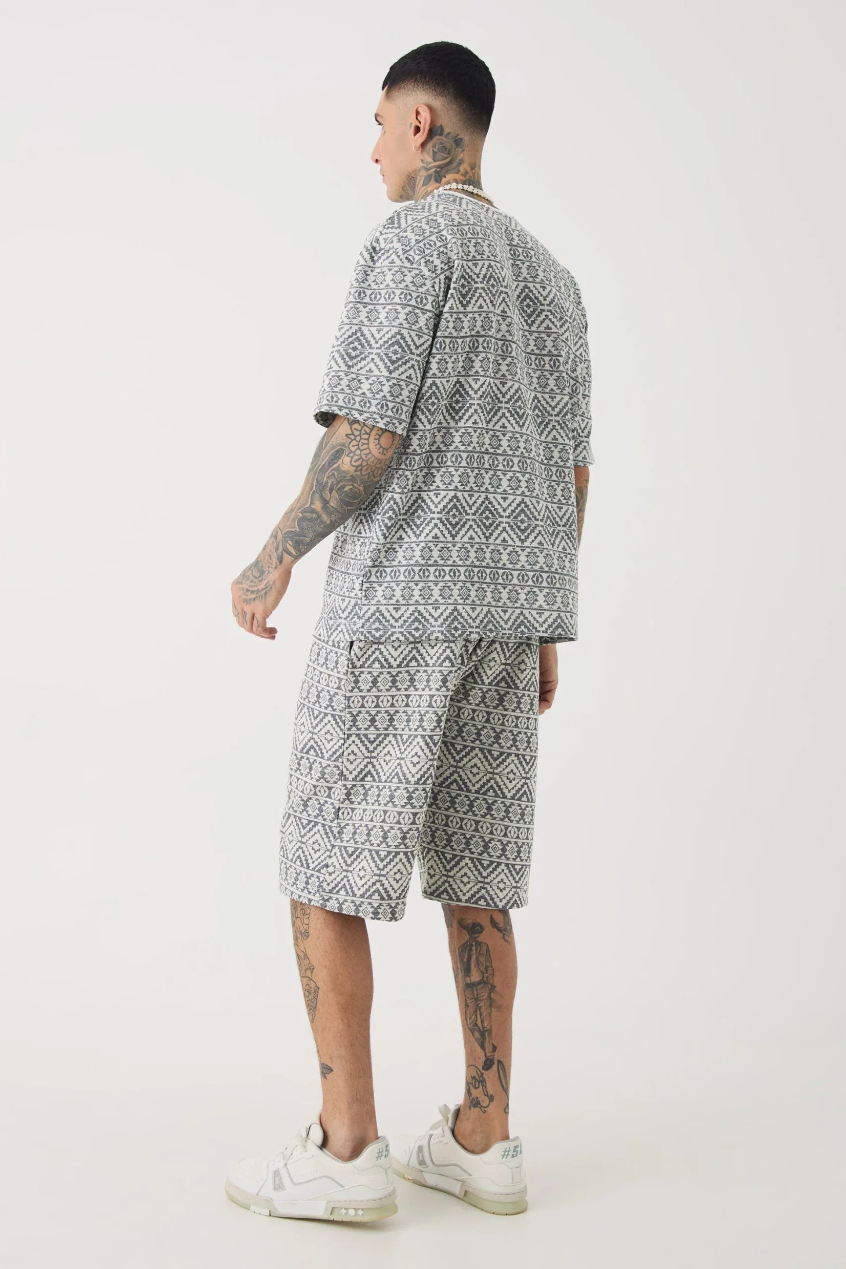 Tall Oversized Jacquard Abstract T-shirt | BoohooMAN UK
