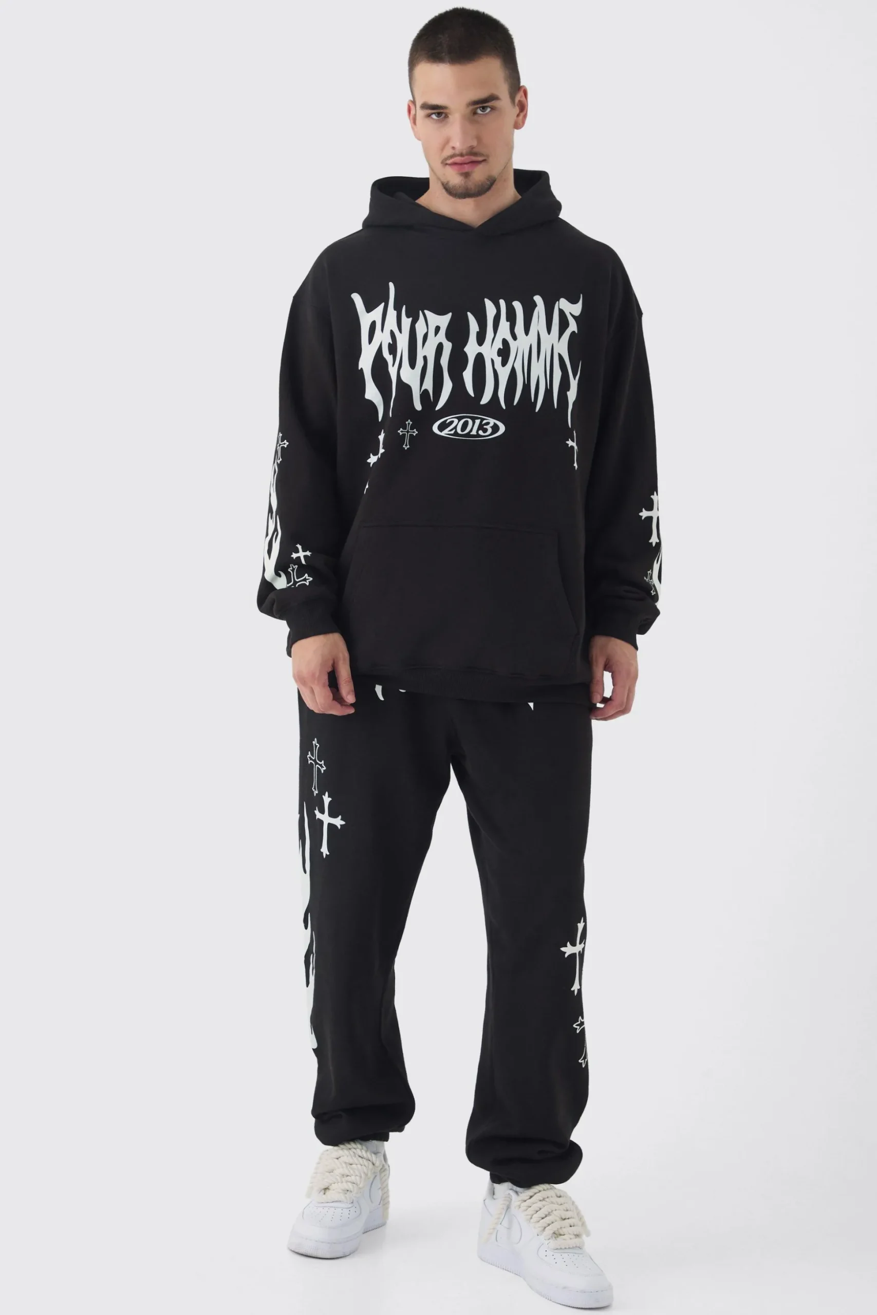 Tall Pour Homme Cross Print Oversized Tracksuit In Black | BoohooMAN UK