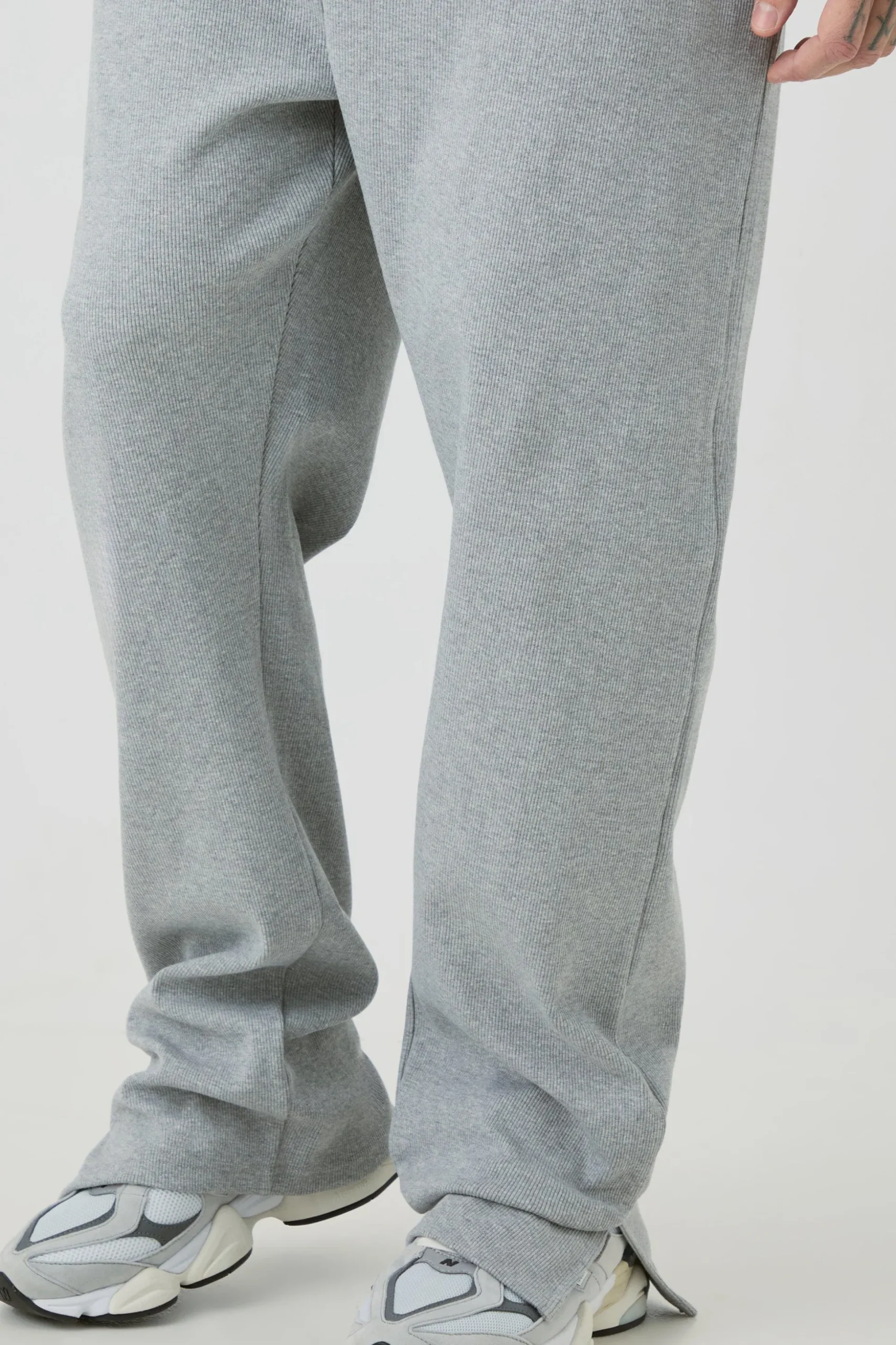Tall Regular Fit Heavyweight Ribbed Split Hem Jogger | BoohooMAN UK
