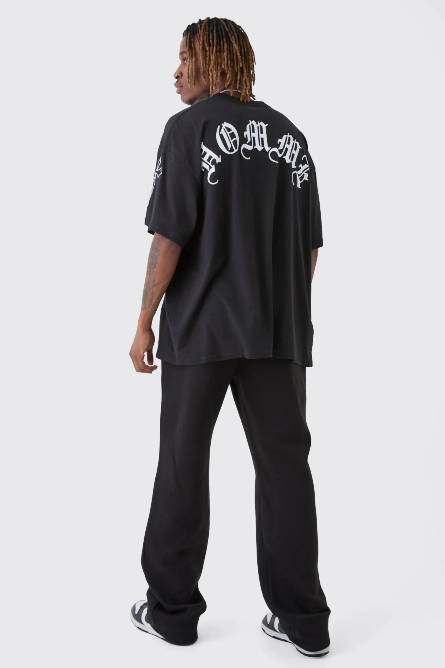 Tall Relaxed Pour Homme Puff Print Jogger | BoohooMAN UK
