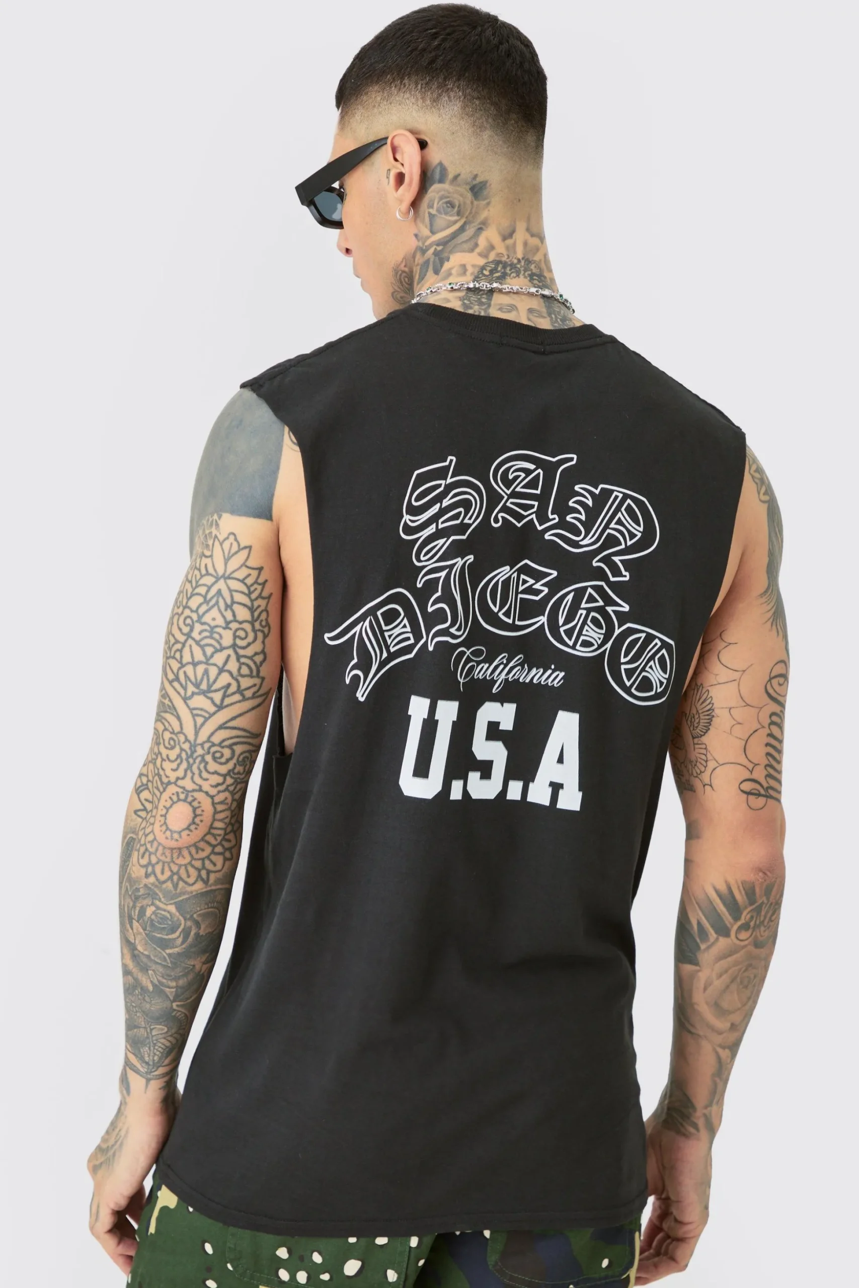 Tall Varsity San Diego Backprint Tank In Black | BoohooMAN UK