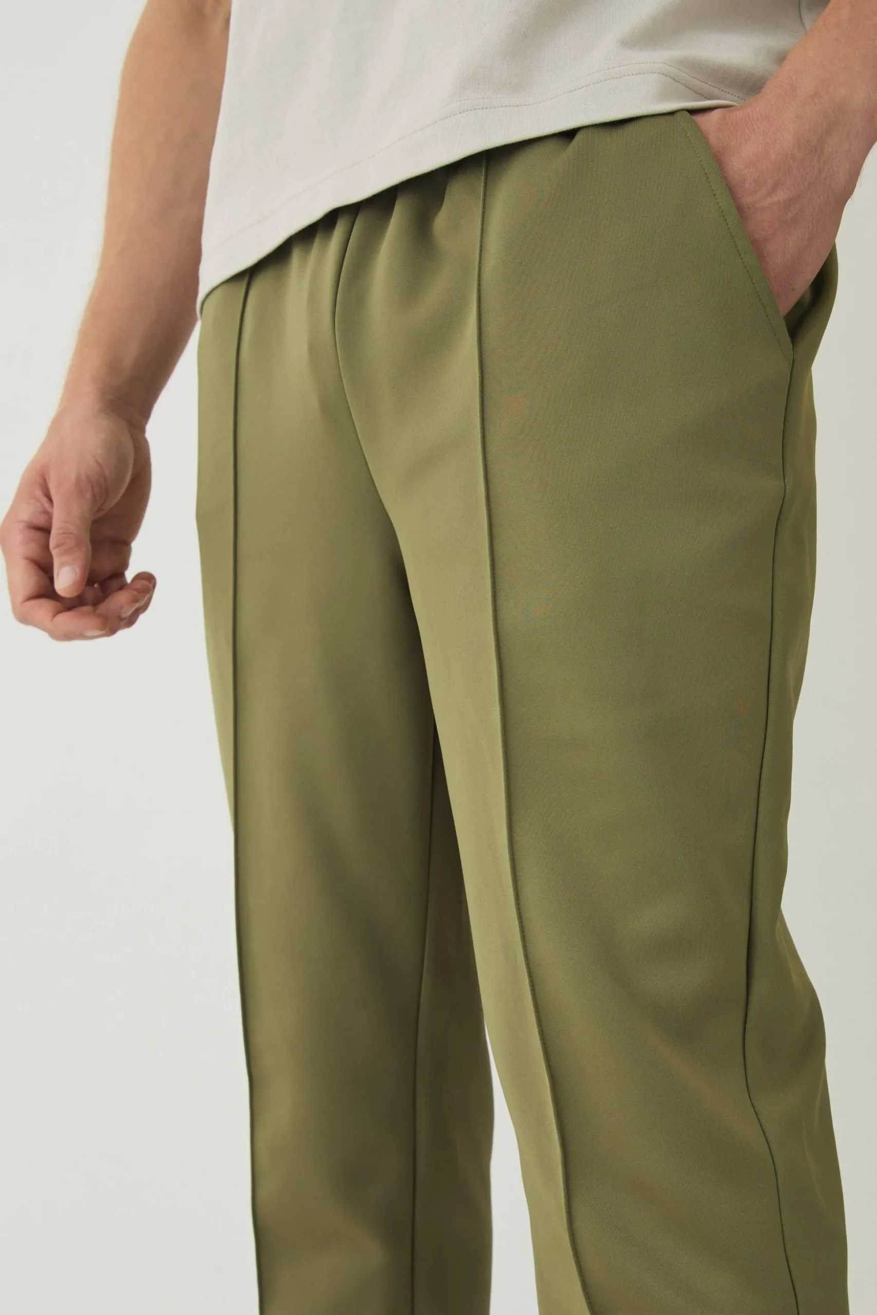 Tapered Pintuck Scuba Trouser | BoohooMAN UK