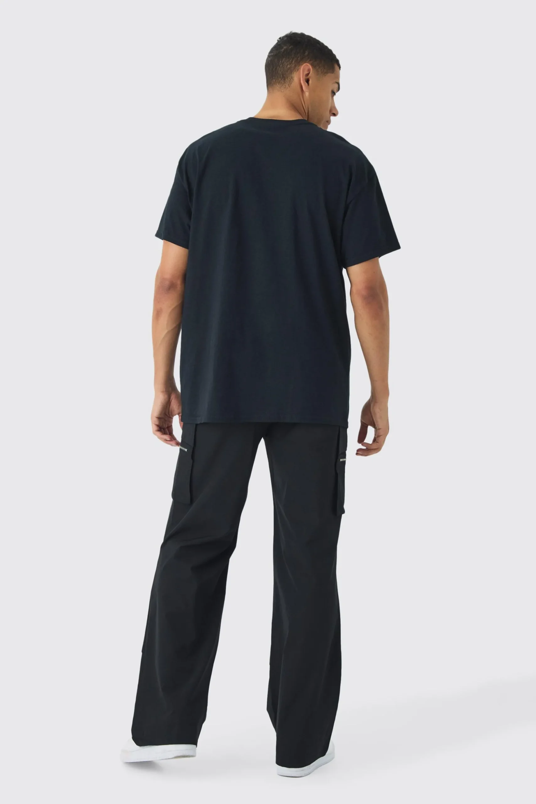 Technical Stretch Cargo Parachute Pants | BoohooMAN UK