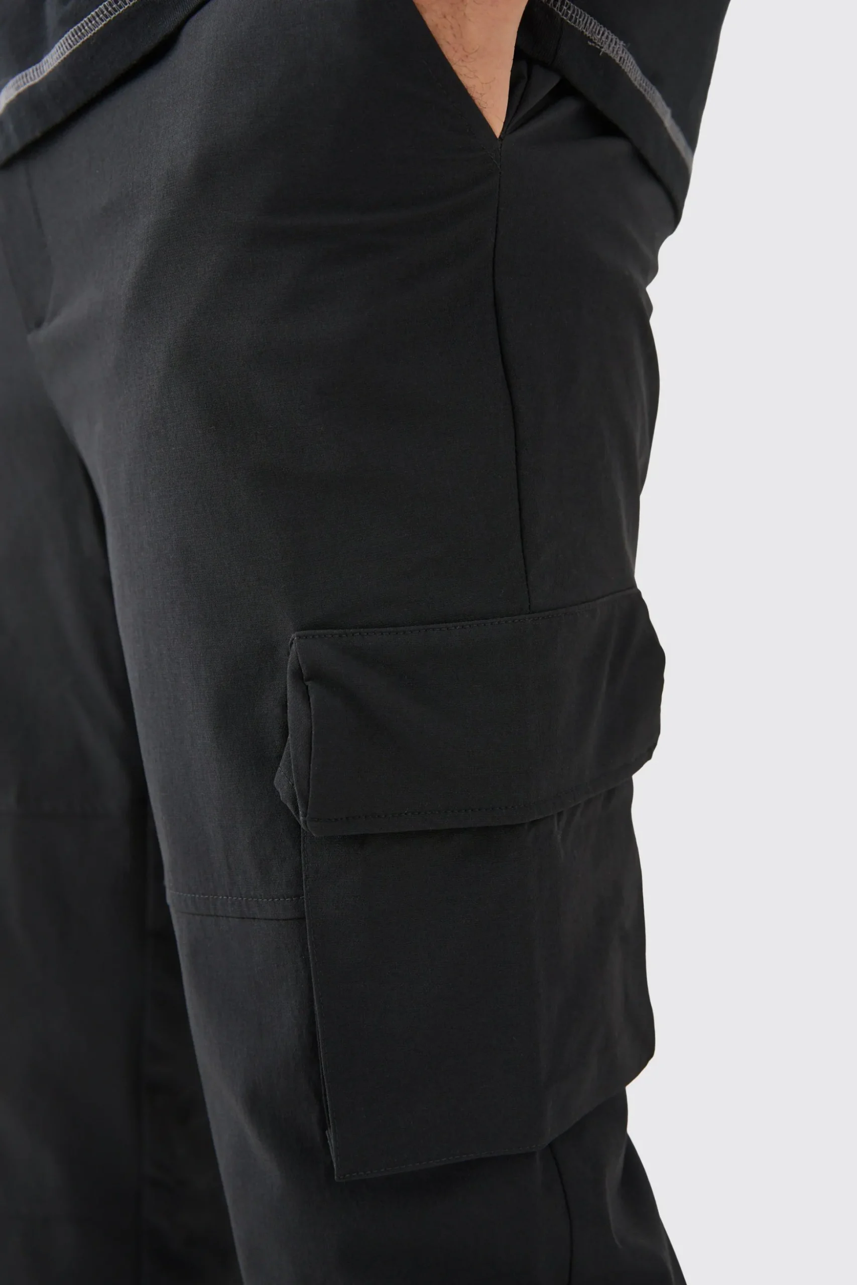 Technical Stretch 3d Cargo Pocket Trousers | BoohooMAN UK