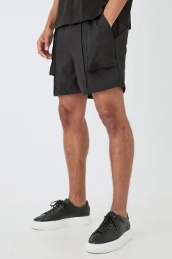 Technical Stretch Smart Pleat Short | BoohooMAN UK