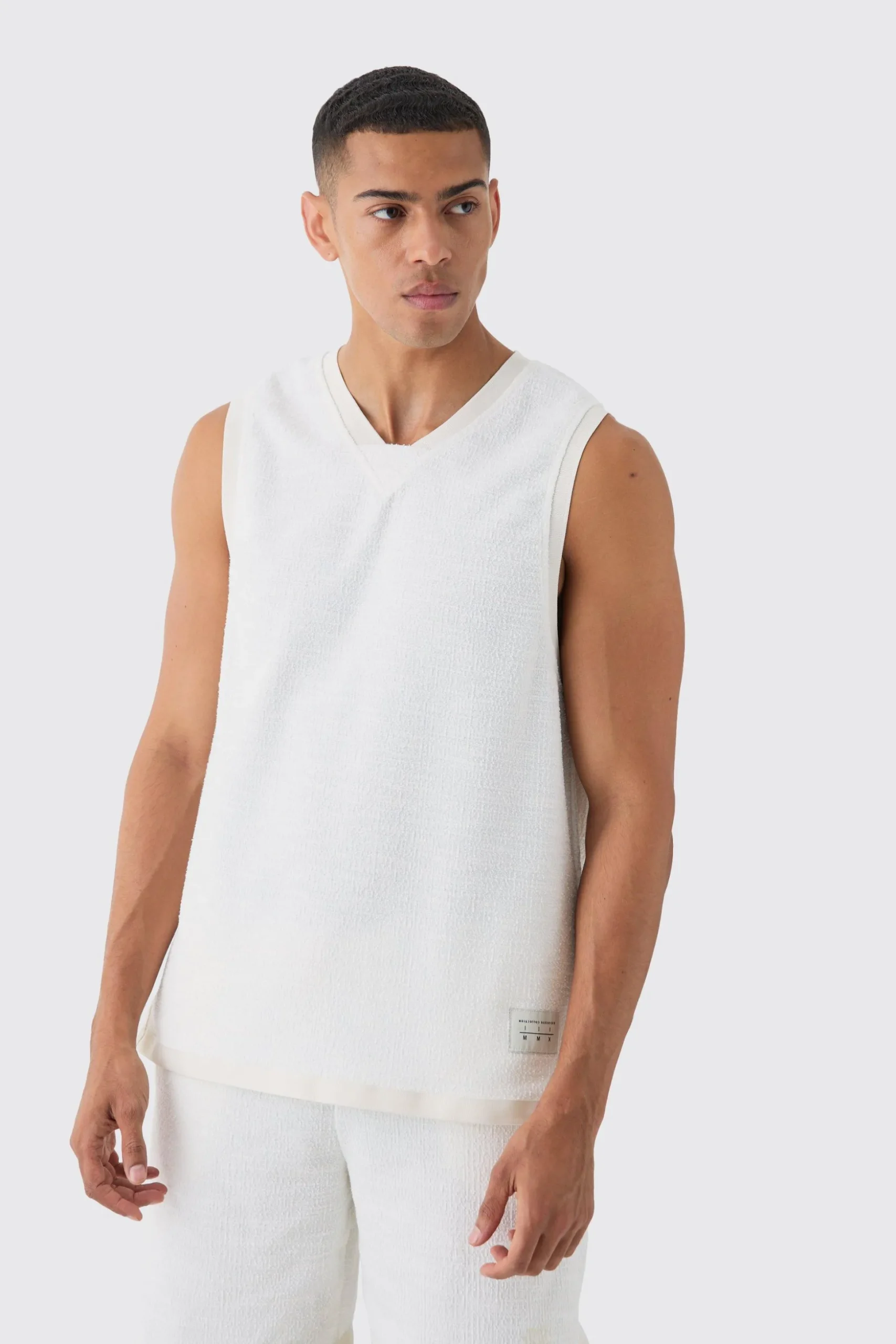 Textured Star Embroidered V Neck Basketball Vest | BoohooMAN UK