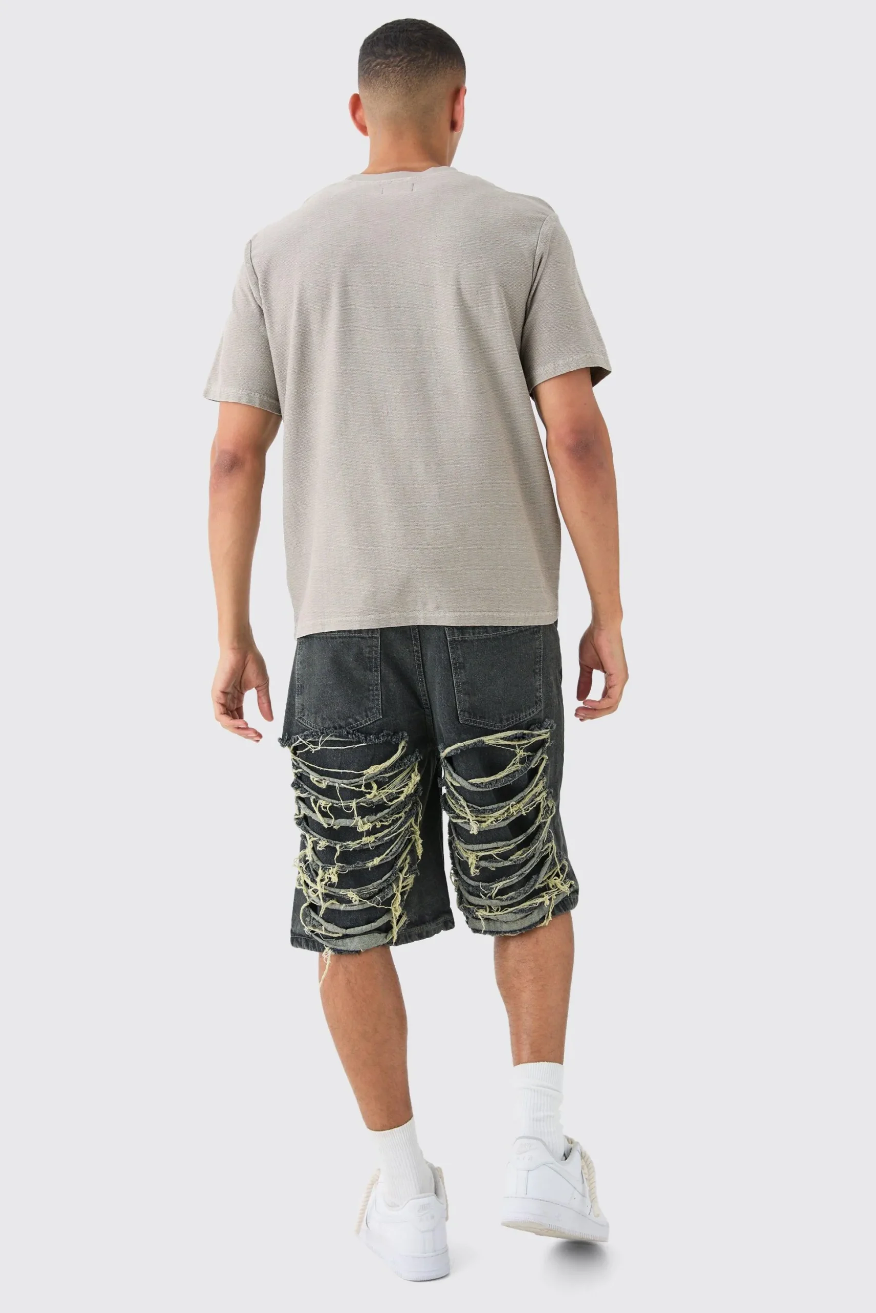 Textured Washed T-shirt | BoohooMAN UK
