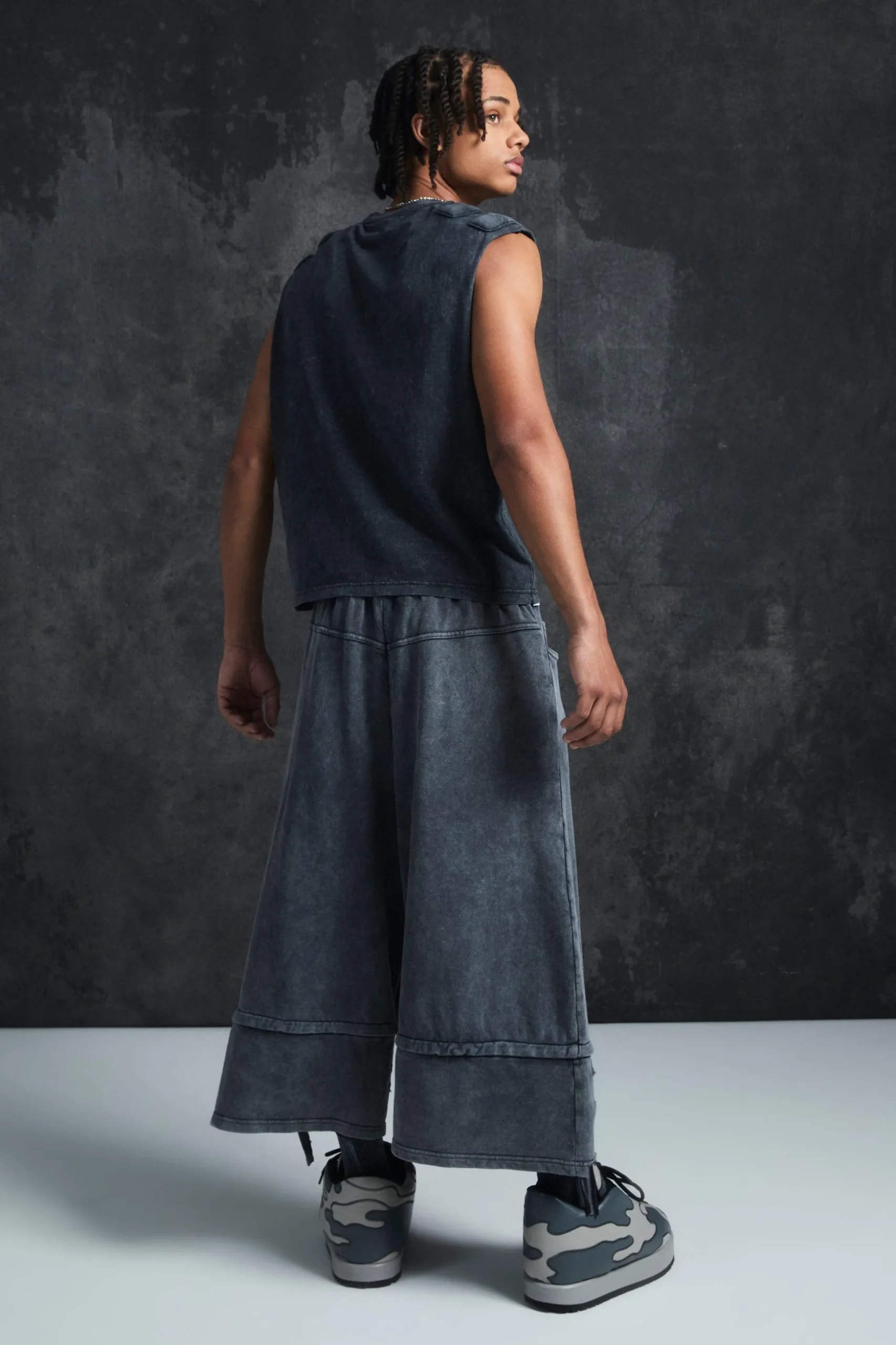 Trippie Redd Baggy Heavyweight Washed & Distressed Jort | BoohooMAN UK