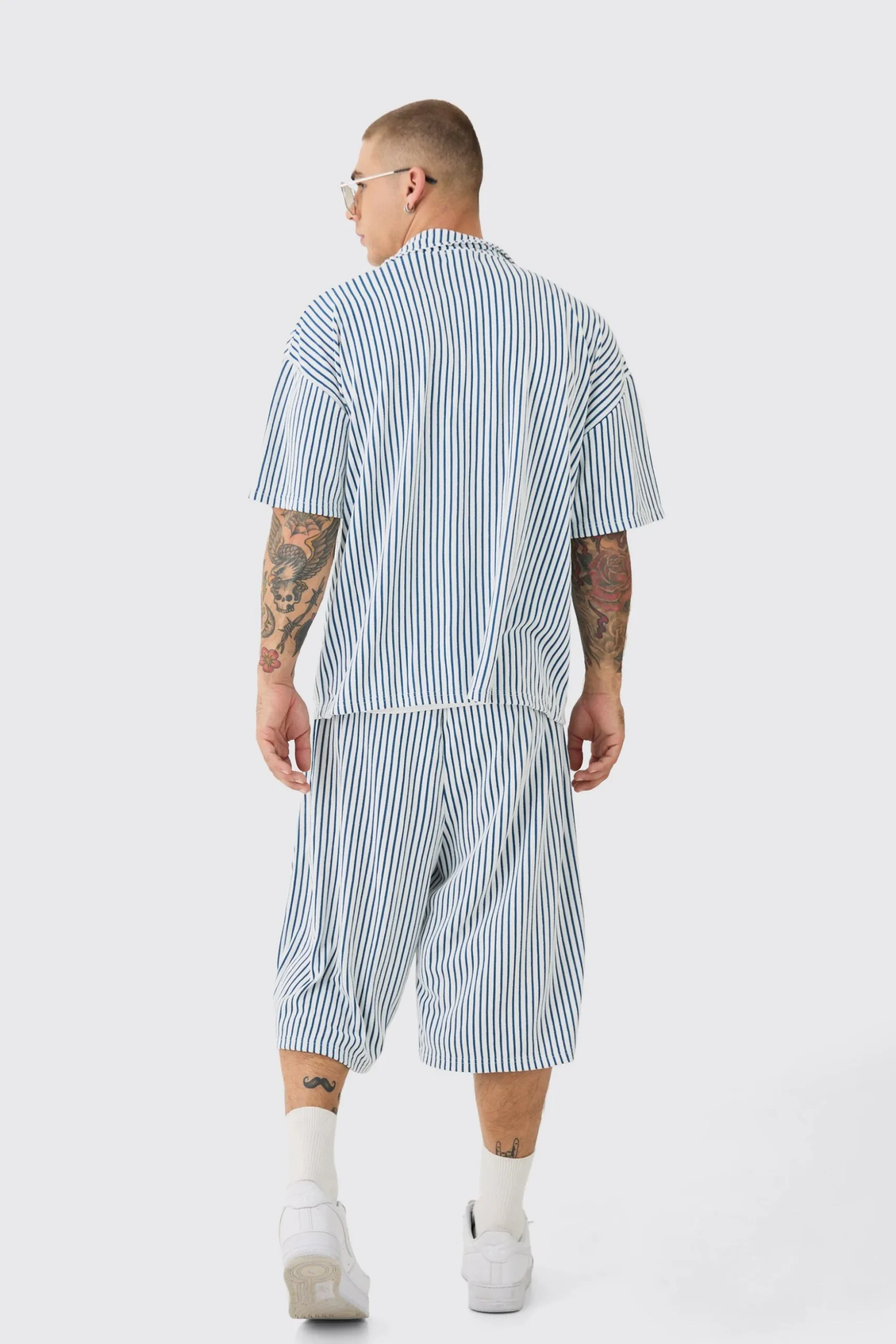 Two Tone Towelling Boxy Shirt And Short Set | BoohooMAN UK
